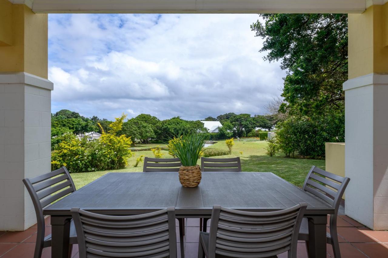 Villa Caylee Caribbean Estates - Ultra-Luxurious - Rimas Interiors Designs - Private Beachfront Escape - Premium Serviced For 8 Guests Port Edward Eksteriør billede